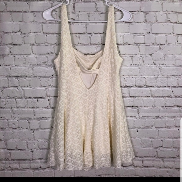 Ecote Romper - Picture 2 of 3